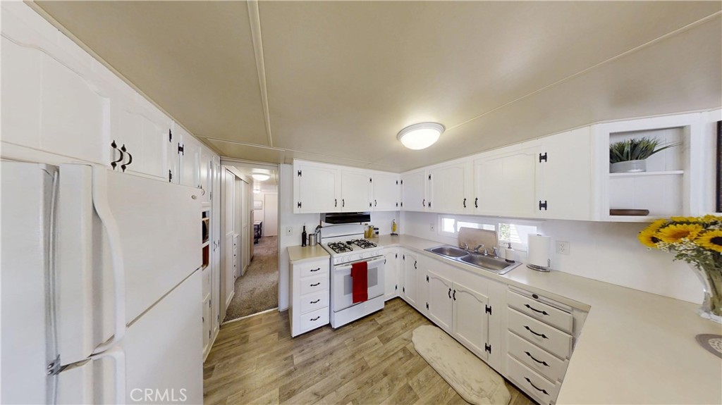 10675 Bryant Street 61 Property Photo 8