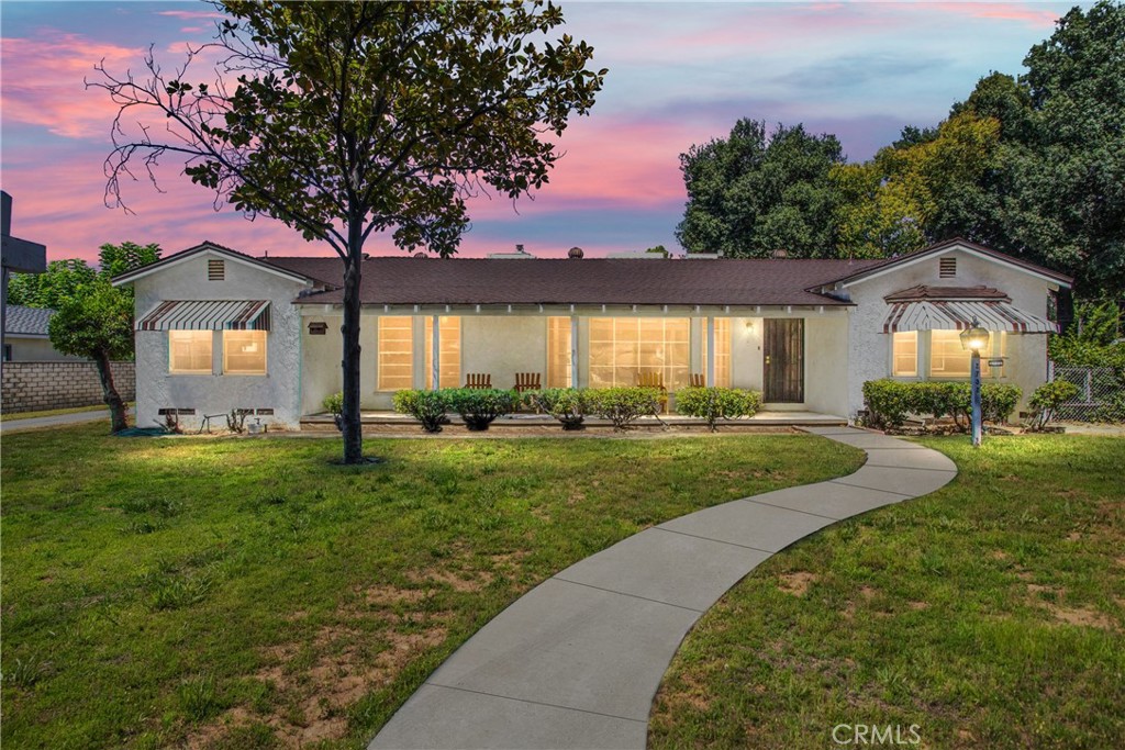 2732 Ladera Road Property Photo 1