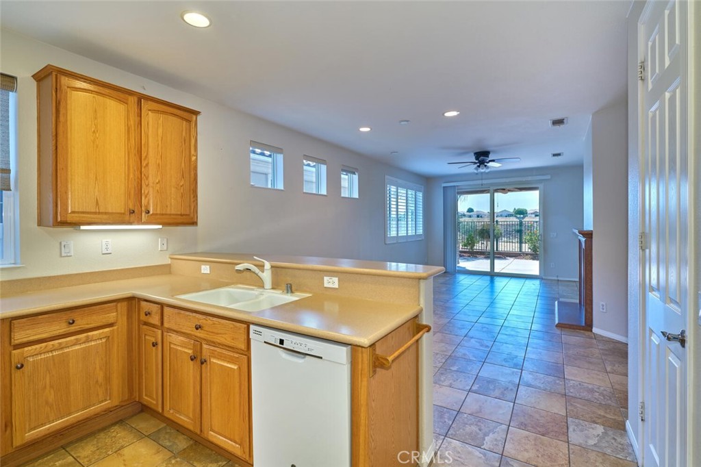 1660 Snowberry Road Property Photo 12