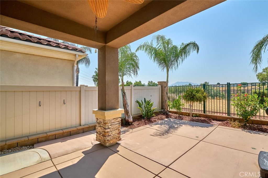 1660 Snowberry Road Property Photo 25