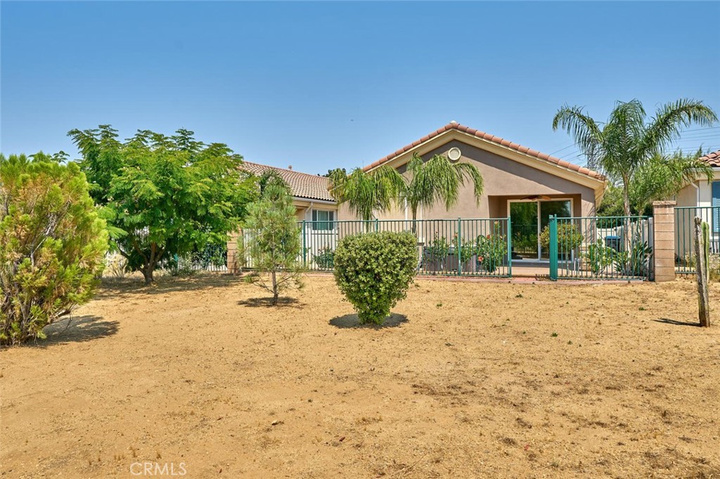 1660 Snowberry Road Property Photo 32
