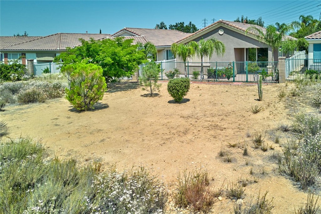 1660 Snowberry Road Property Photo 40