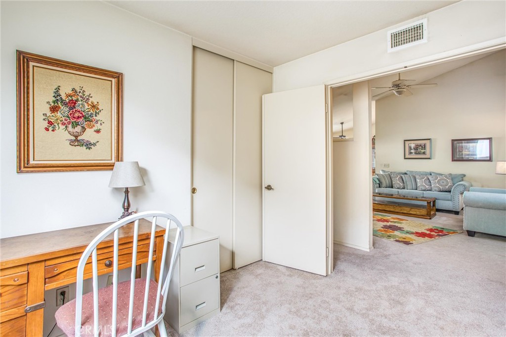 6287 Tuckaway Avenue Property Photo 20