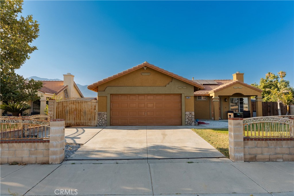 13868 Lexus Lane Property Photo 2