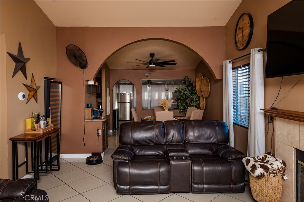 13868 Lexus Lane Property Photo 6