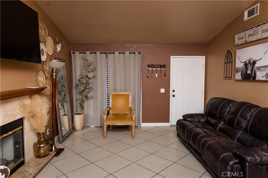13868 Lexus Lane Property Photo 8