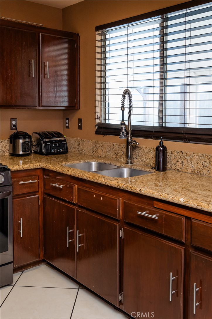 13868 Lexus Lane Property Photo 17