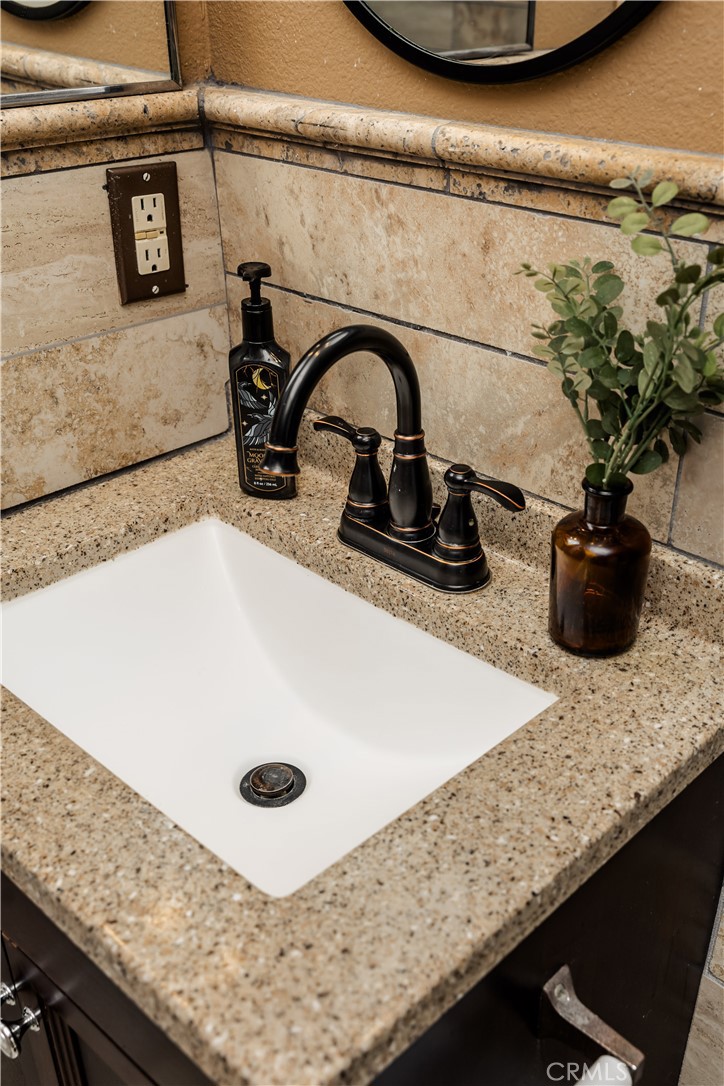 13868 Lexus Lane Property Photo 20