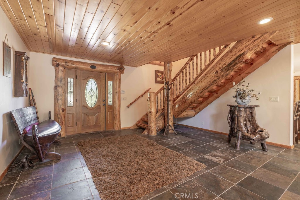 625 Cedar Glen Drive Property Photo 12
