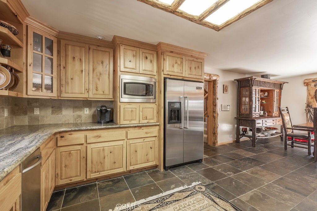 625 Cedar Glen Drive Property Photo 16