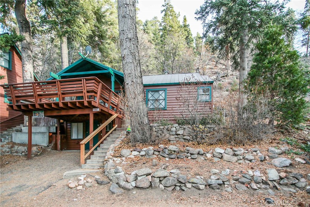 1007 Knickerbocker Road Property Photo 1