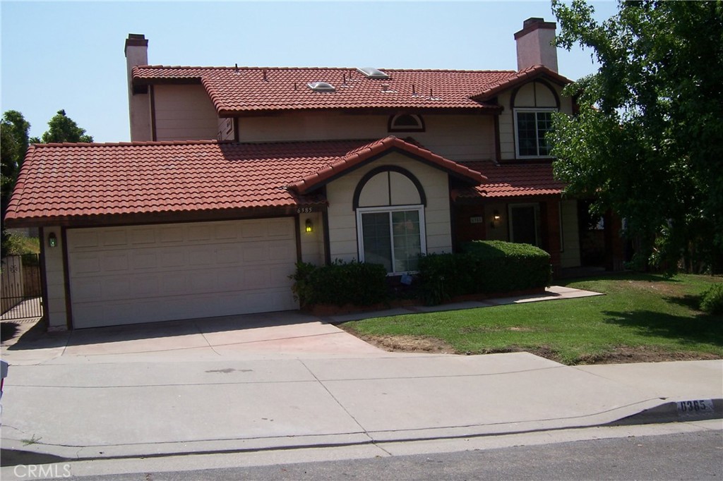 6385 N Azalea Avenue Property Photo 1