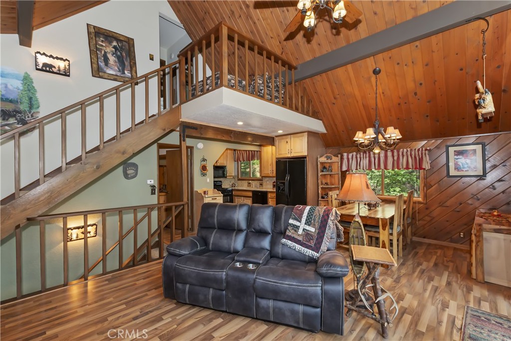 27380 Oakwood Drive Property Photo 9