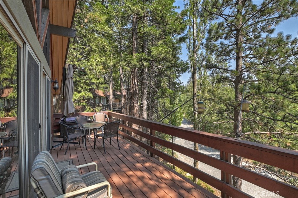 27380 Oakwood Drive Property Photo 10