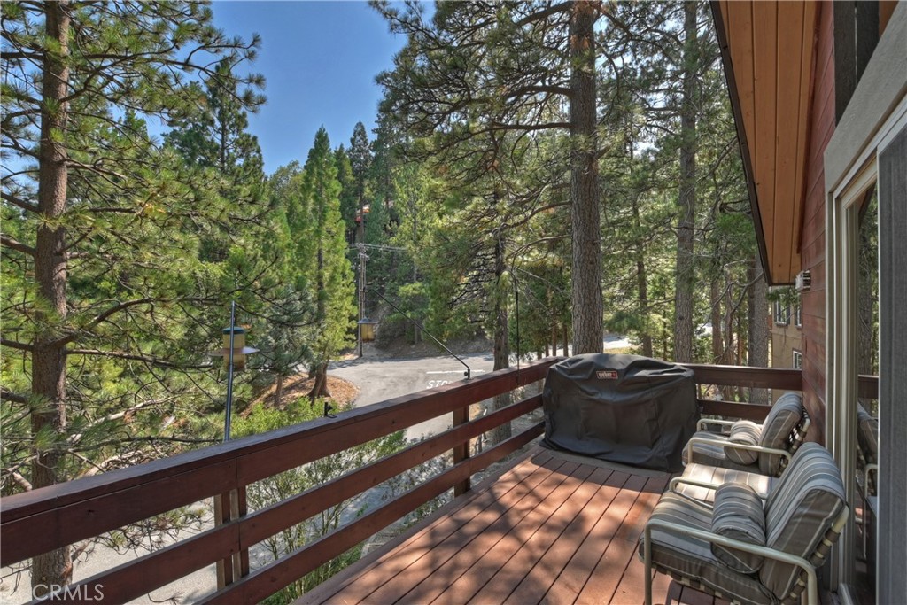 27380 Oakwood Drive Property Photo 11