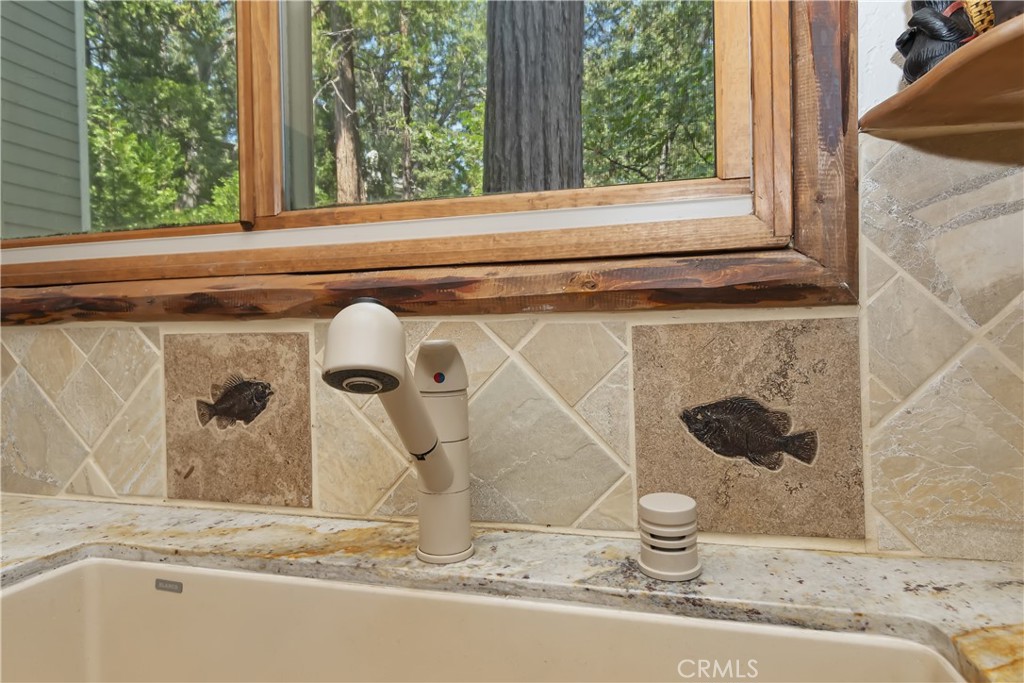 27380 Oakwood Drive Property Photo 15