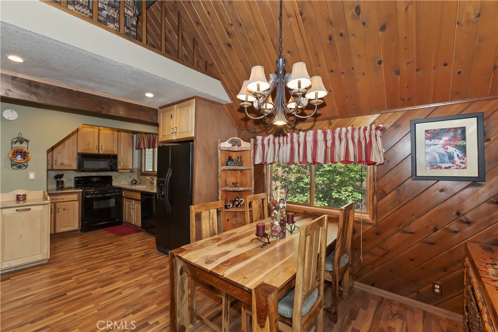 27380 Oakwood Drive Property Photo 17