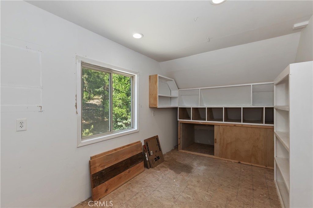 27380 Oakwood Drive Property Photo 42