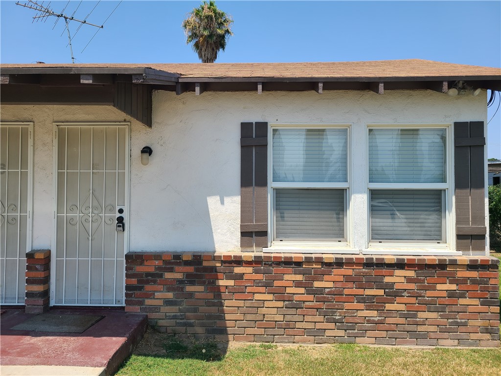 31951 Outer Highway 10 Property Photo 2