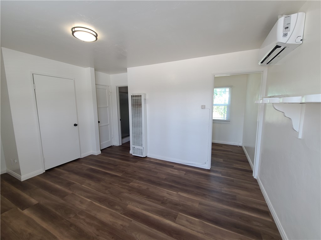 31951 Outer Highway 10 Property Photo 4
