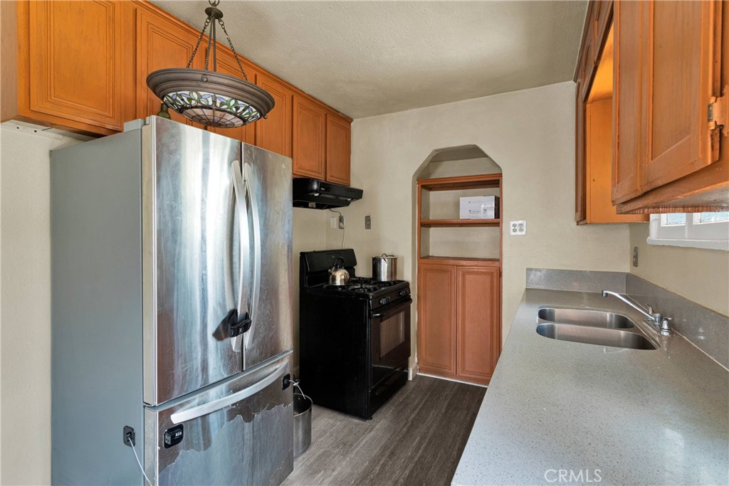 1317 Clay Street Property Photo 10