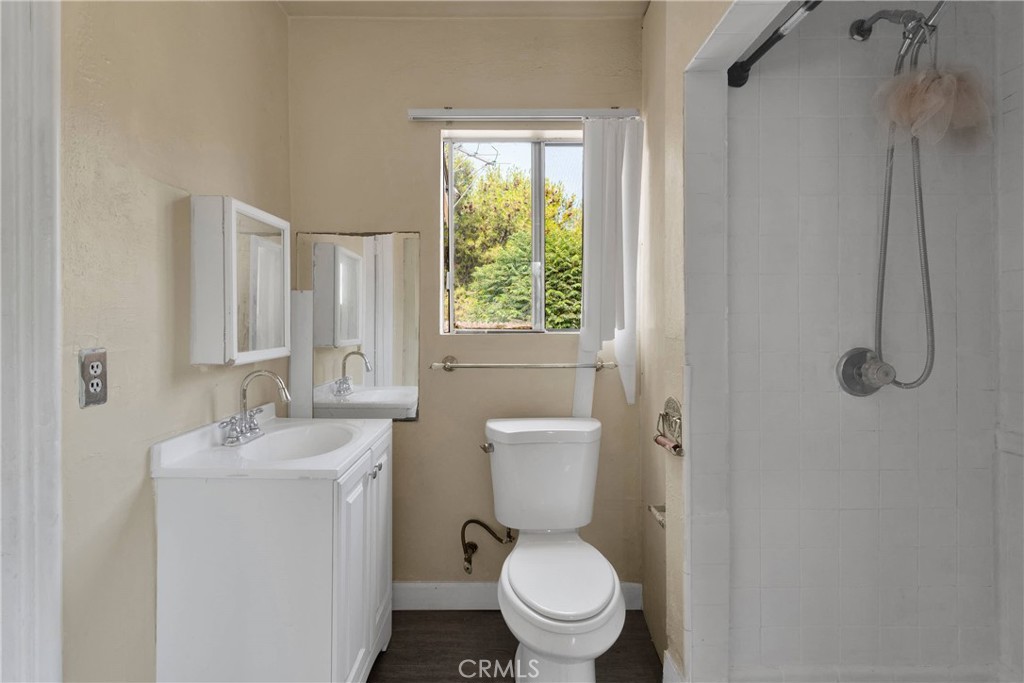 1317 Clay Street Property Photo 23