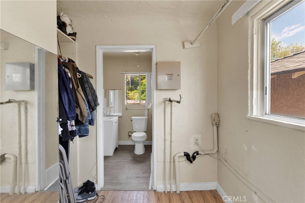 1317 Clay Street Property Photo 25
