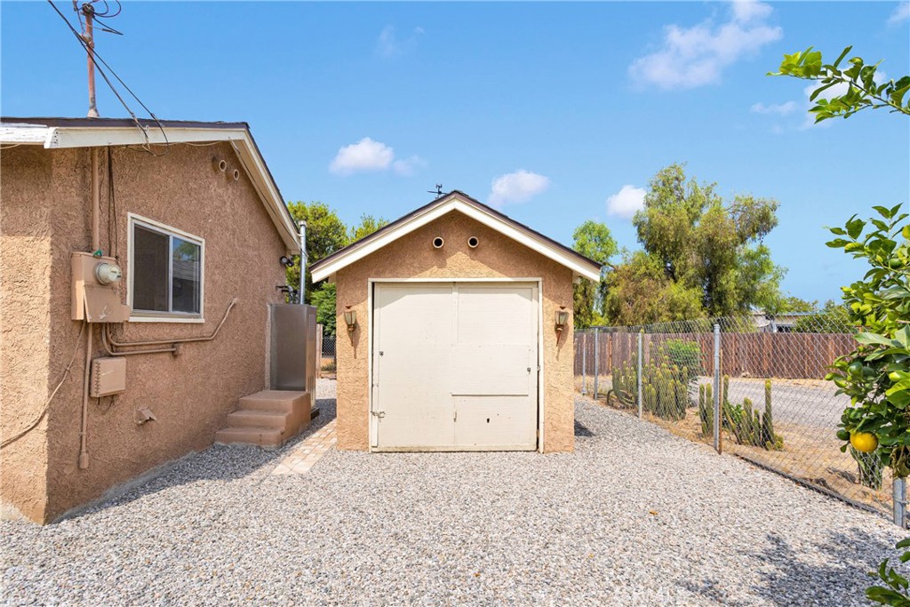 1317 Clay Street Property Photo 26