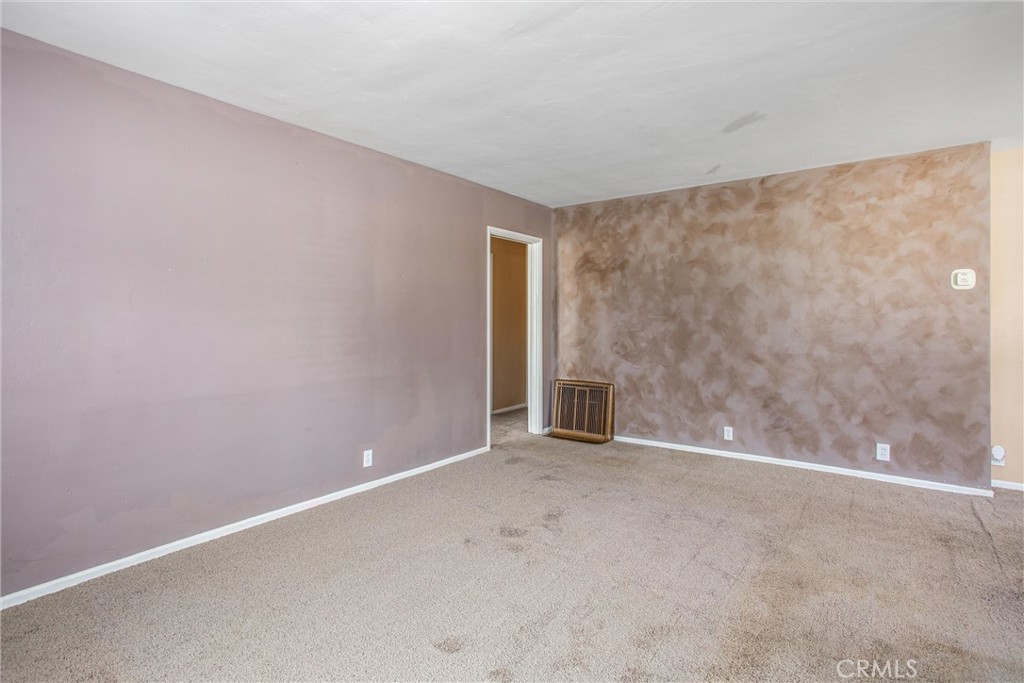961 Orange Avenue Property Photo 9