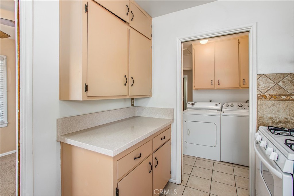 961 Orange Avenue Property Photo 17
