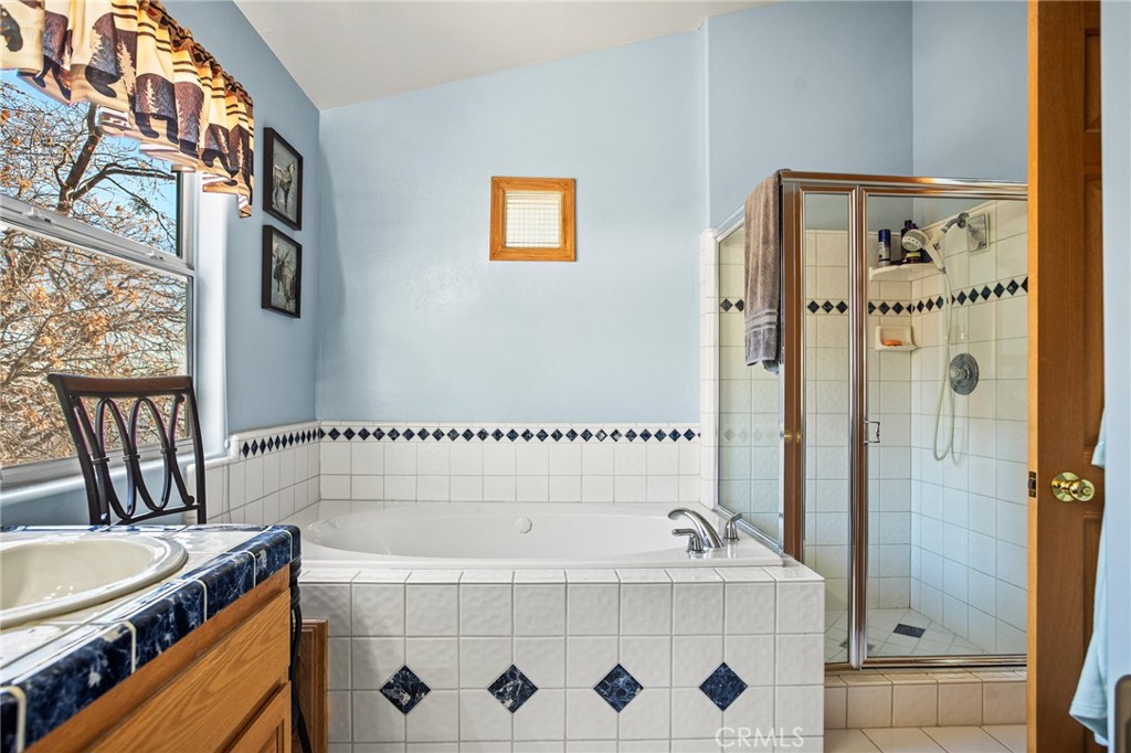 2477 Spring Oak Drive Property Photo 16