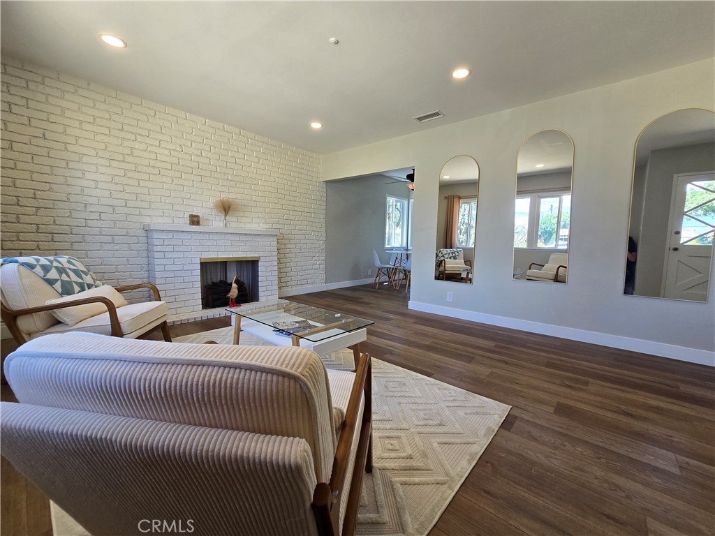 938 E Lugonia Avenue Property Photo 12