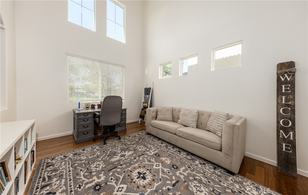 34107 Lake Breeze Drive Property Photo 7