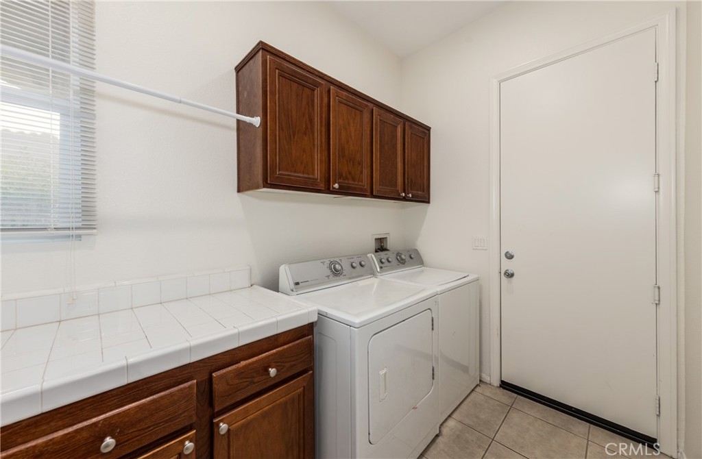 34107 Lake Breeze Drive Property Photo 16