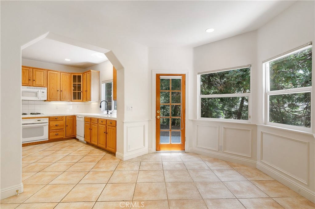 28591 Wabash Drive Property Photo 9