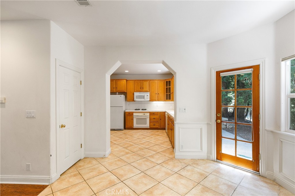 28591 Wabash Drive Property Photo 10