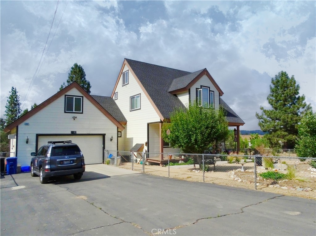 2097 Fox Lane Property Photo 5