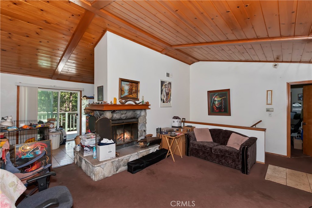 23933 Cresta Drive Property Photo 1