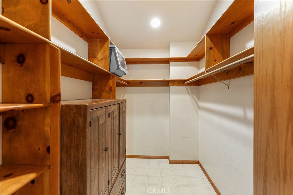 27442 Meadow Bay Drive Property Photo 21