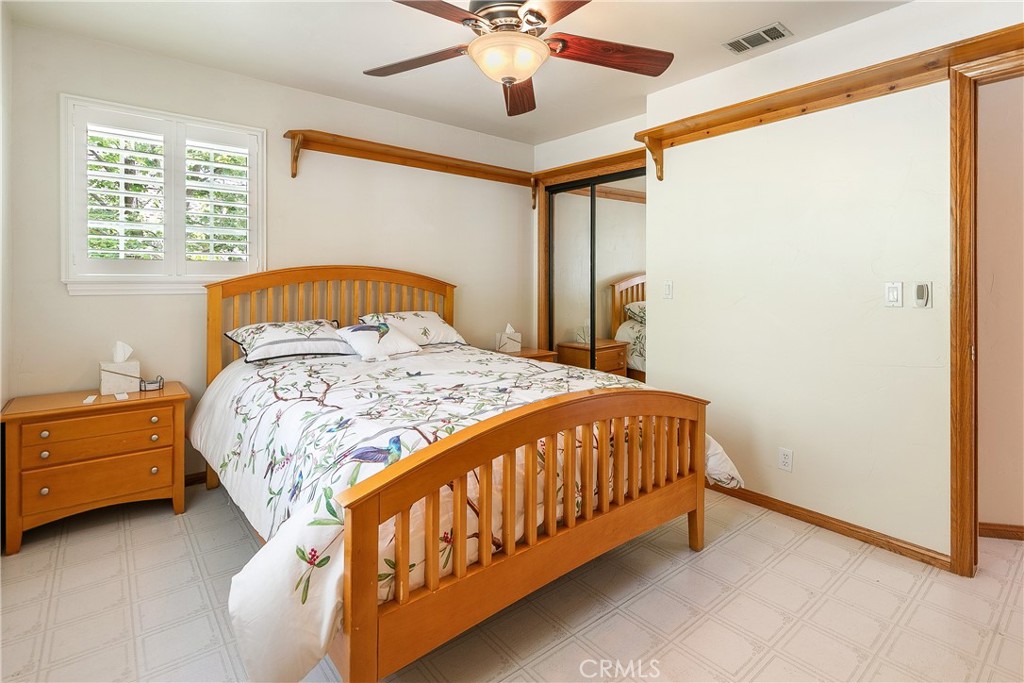 27442 Meadow Bay Drive Property Photo 25