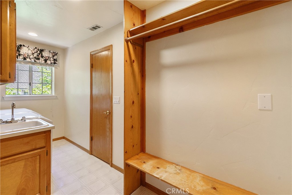 27442 Meadow Bay Drive Property Photo 33