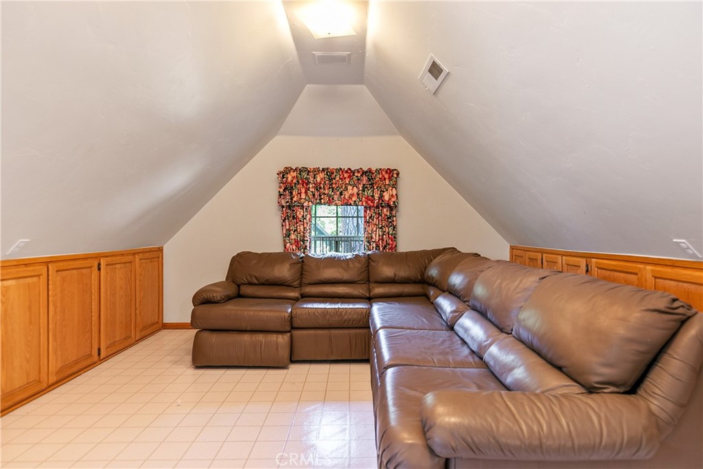 27442 Meadow Bay Drive Property Photo 34