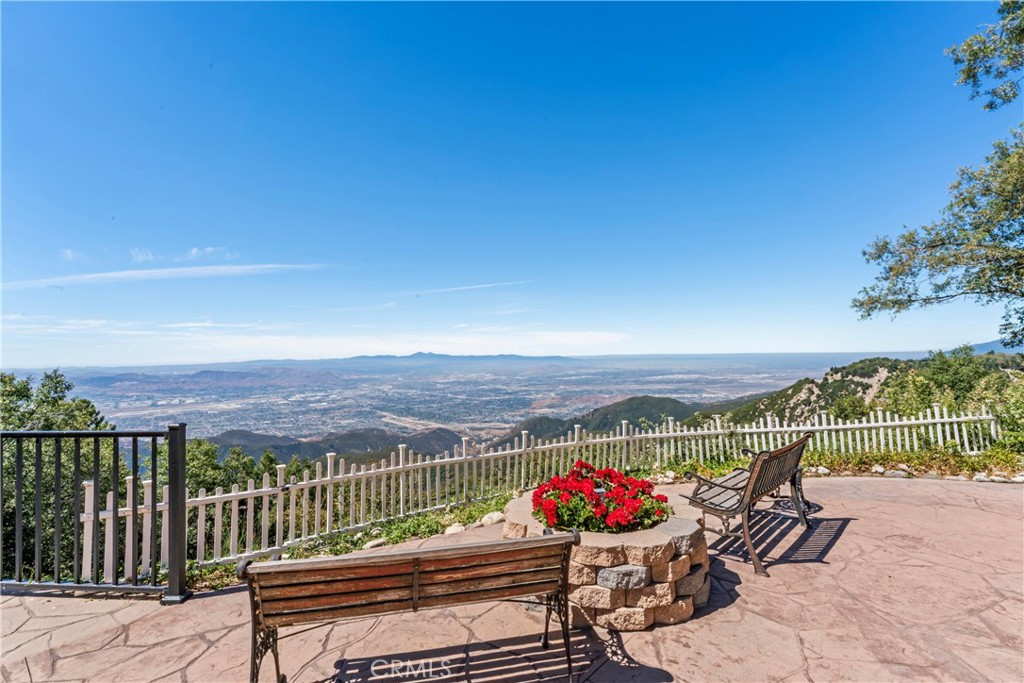 26419 Apache Trail Property Photo 1