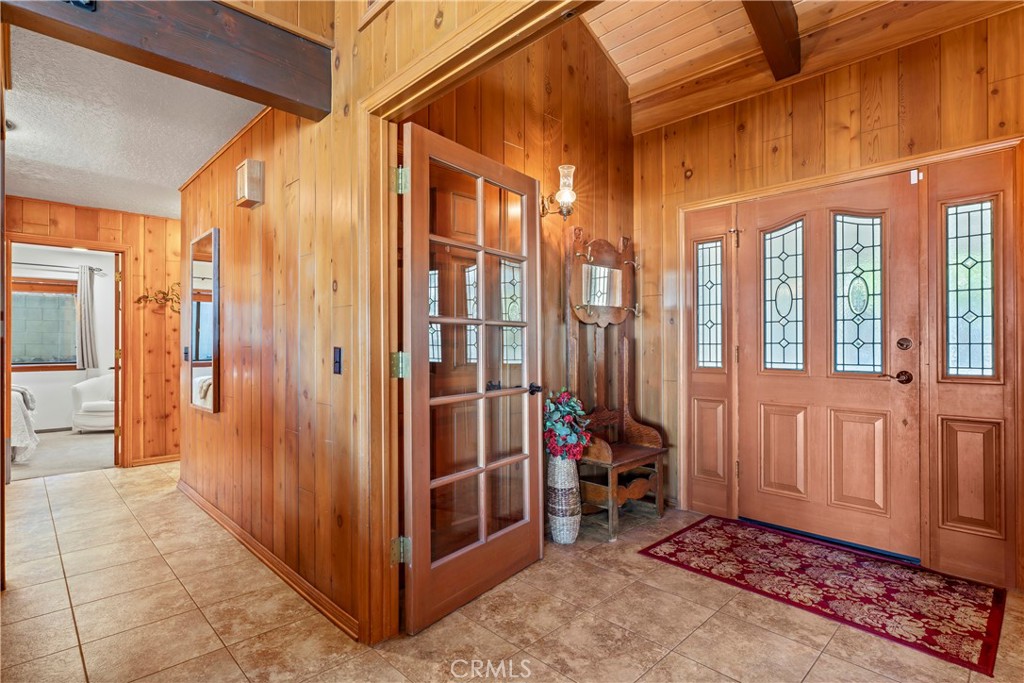 26419 Apache Trail Property Photo 20