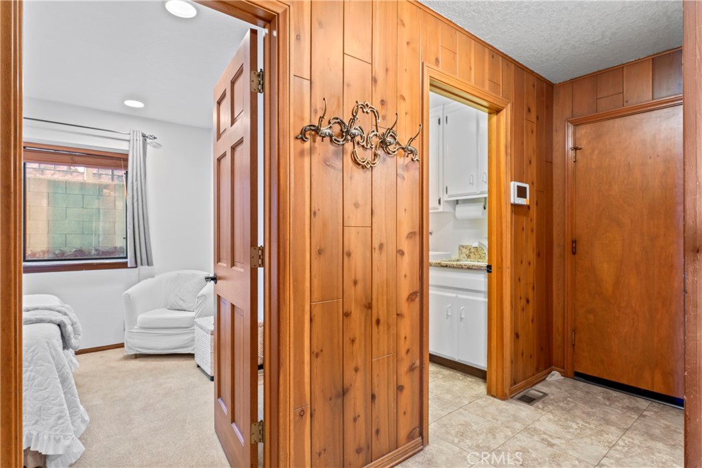 26419 Apache Trail Property Photo 21