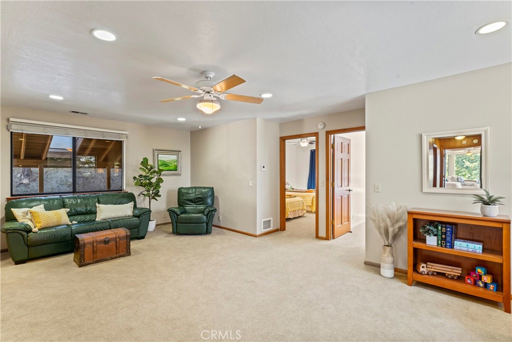 26419 Apache Trail Property Photo 43