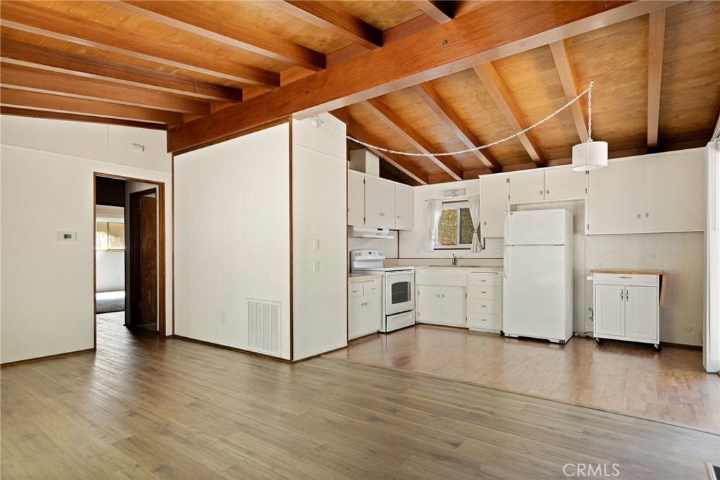 24243 Zell Court Property Photo 5