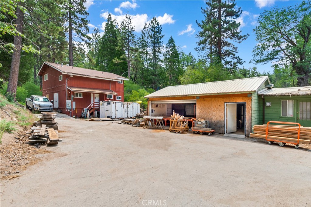 32765 Hilltop Boulevard Property Photo 10