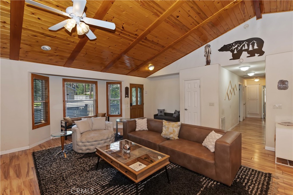 605 E Barker Boulevard Property Photo 7