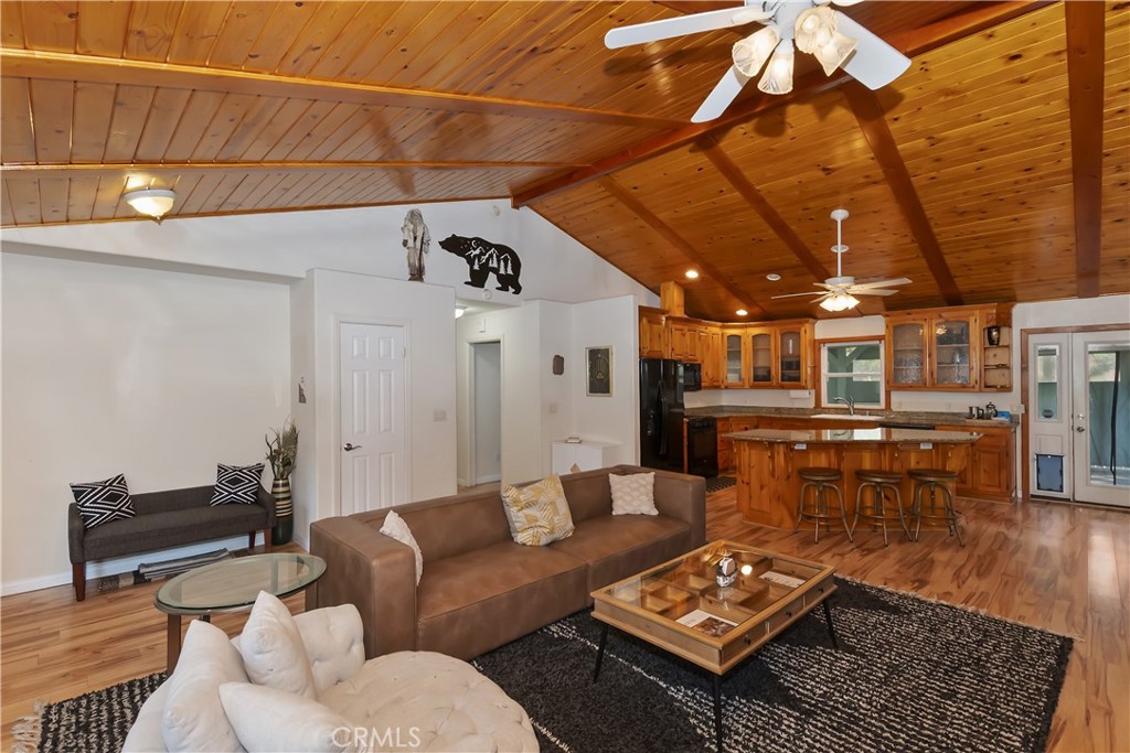 605 E Barker Boulevard Property Photo 8